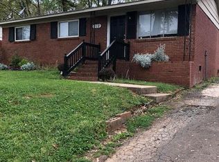 318 Echodale Dr, Charlotte, NC 28217