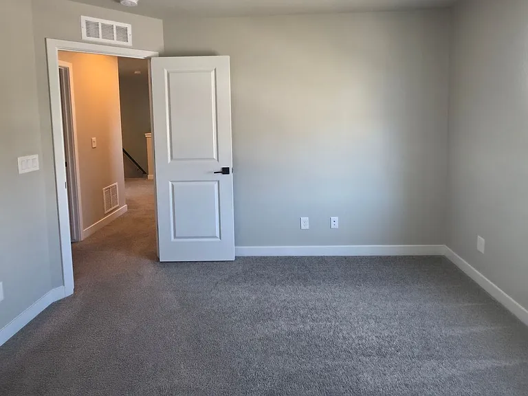 10429 Luneth Dr — Photo 26