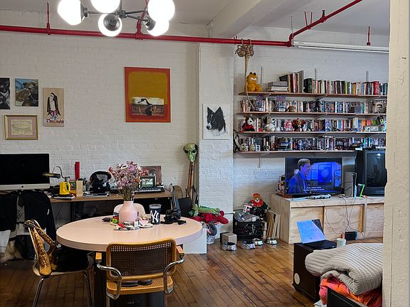 3rd image of 112 Lincoln Ave #325