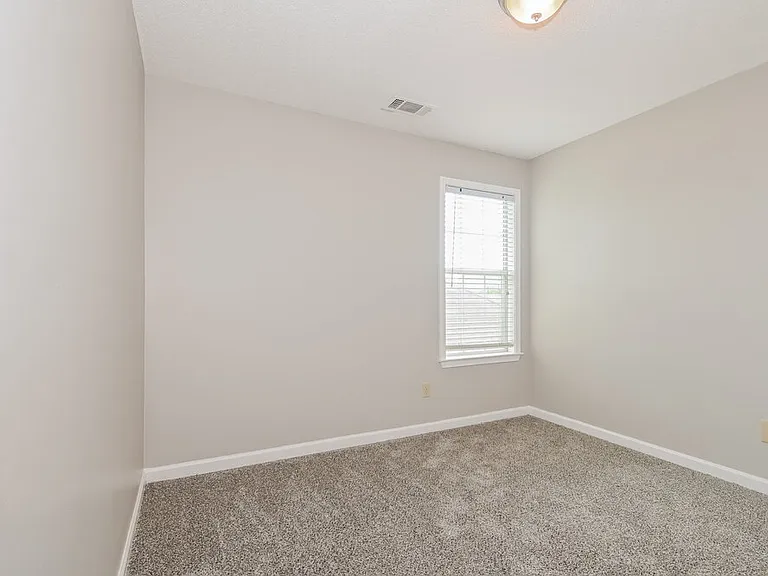 8713 Citrus Bend Dr — Photo 12