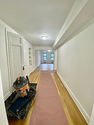 3rd image of 6812 Yellowstone Blvd APT 2