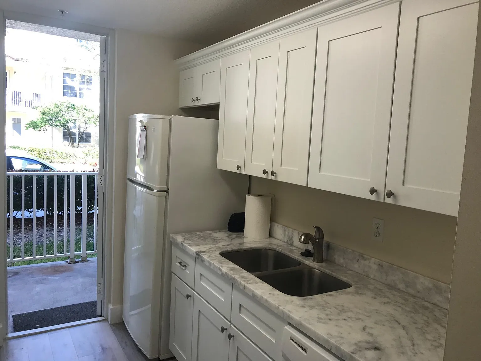 1 bed, 1.0 bath, 596 sqft, $2,100 — Photo 4