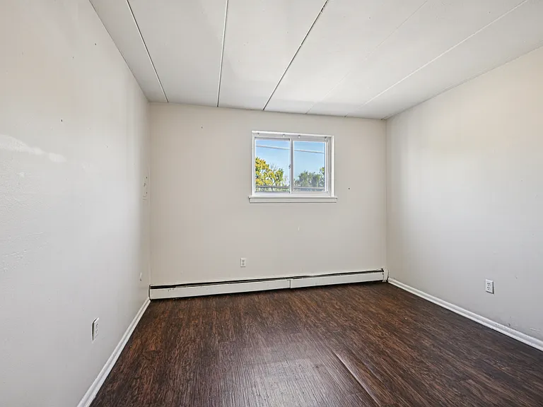 Olney Plaza — Photo 26