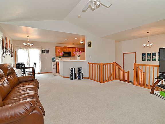 5th image of 509 Sheffield Dr NE