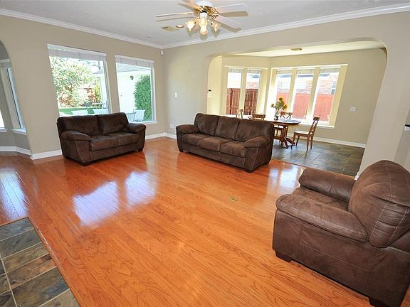 5th image of 12117 Cielio Bay Ln
