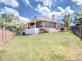914 Grove Bnd, San Antonio, TX 78253