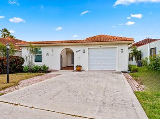 8329 Bonita Isle Dr, Lake Worth, FL 33467
