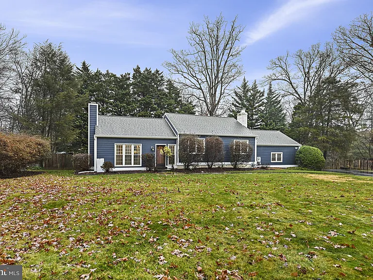 1008 Park St SE — Photo 4