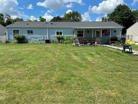 2nd image of 51 Alys Dr E