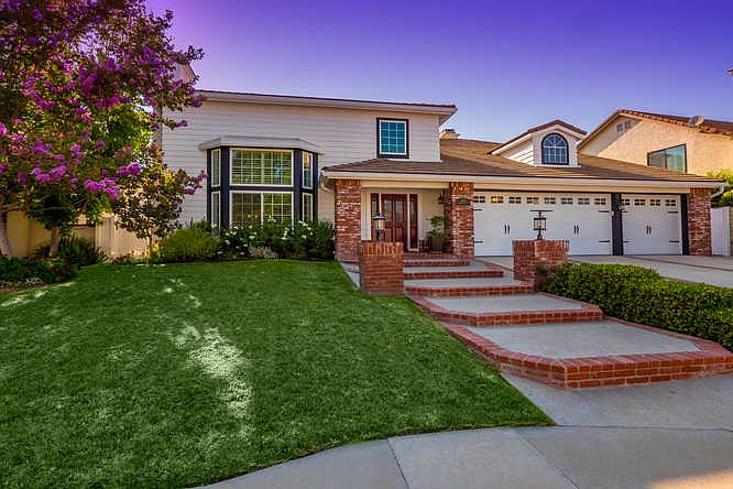 1st image of 5719 Willowtree Dr