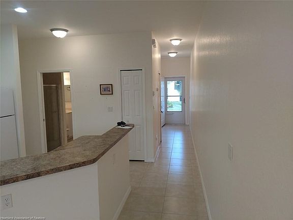 5th image of 231 Trafalgar Way