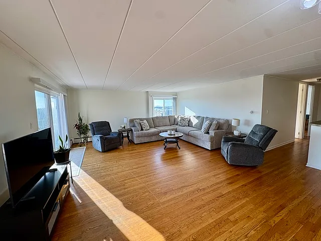 18 E Old Willow Rd #522N — Photo 9