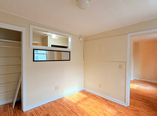 111 College St APT 3C, Burlington, VT 05401
