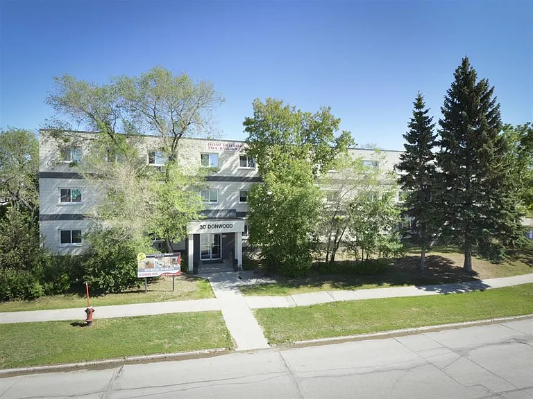 30 Donwood Dr — Photo 1