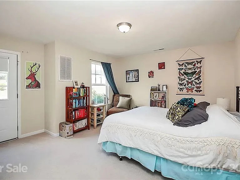 1502 Sharon Rd W — Photo 16