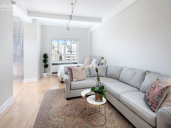 2nd image of 160 7th Ave #1512