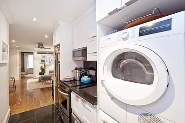 Rented by R New York