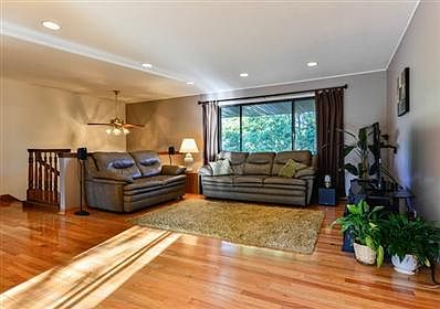 4th image of 181 Hingham Ln