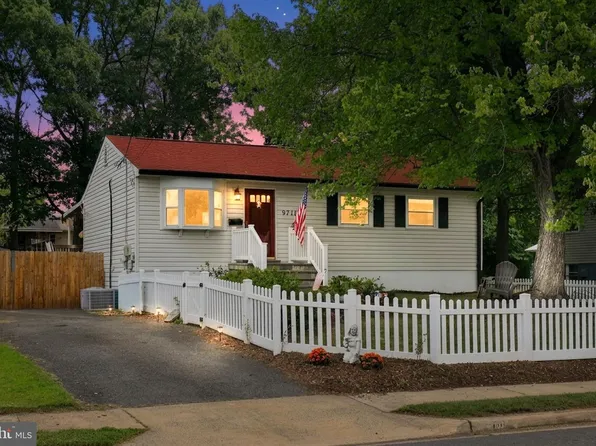 9710 Damascus Dr, Manassas, VA 20109
