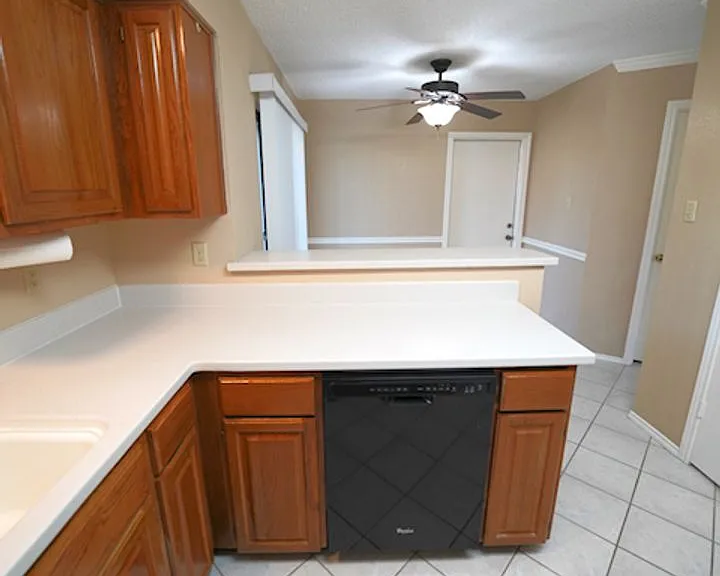 7315 Park West Dr — Photo 13