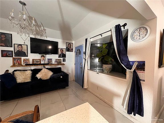 5th image of 4305 Jenica Cir E