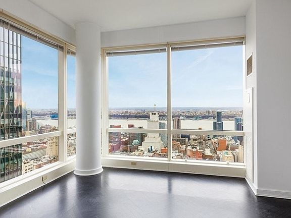 4th image of 230 W 56th St APT 56E