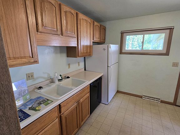 4th image of 4918 Marvin Ave