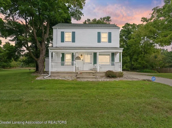 6908 Delta River Dr, Lansing, MI 48906