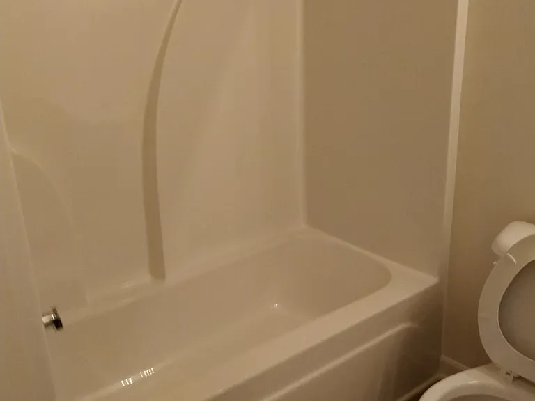 406 Erin Ct — Photo 16