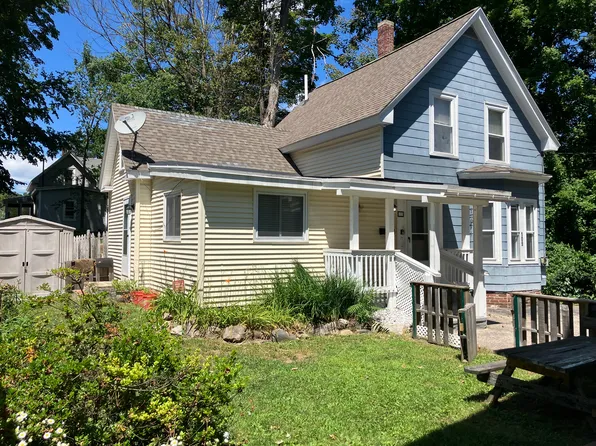 109 Parker St, Manchester, NH 03102