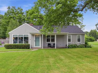 13 Lorraine Dr, Shortsville, NY 14548