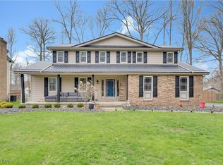 858 Squirrel Hill Dr, Youngstown, OH 44512