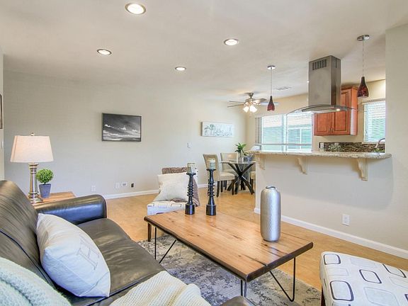 3rd image of 5498 Tradewinds Walkway APT 4