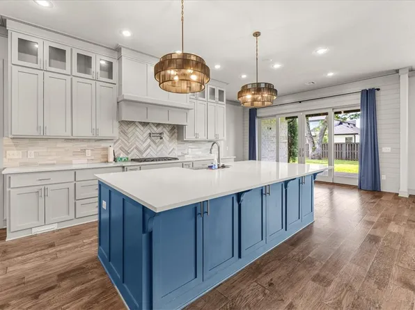 4414 S 87th Pl, Bentonville, AR 72713