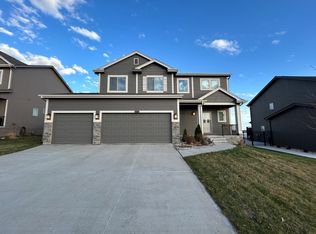 17837 Tibbles St, Omaha, NE 68116