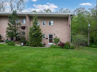 315 S Brooksvale Rd UNIT 315, Cheshire, CT 06410