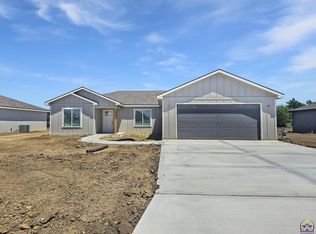 210 Clay Ave, Carbondale, KS 66414