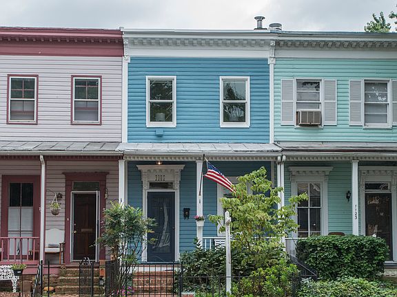 Park St NE