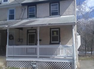 5 Upland Ave, Chester, PA 19015