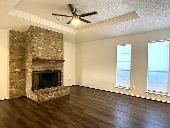 5th image of 3416 Lillie St