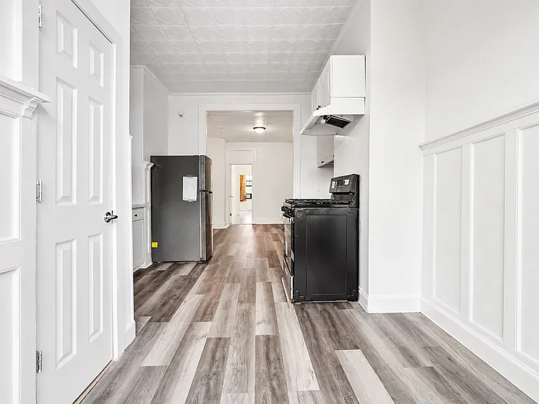 71-60 69th Pl #1L — Photo 7