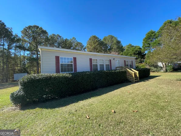 178 Country Club Cir, Cochran, GA 31014