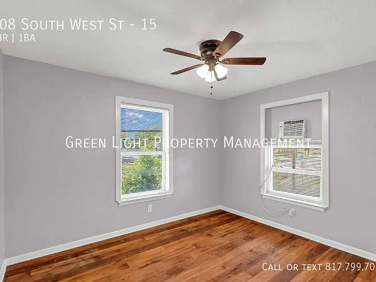 308 S West St #15 — Photo 11