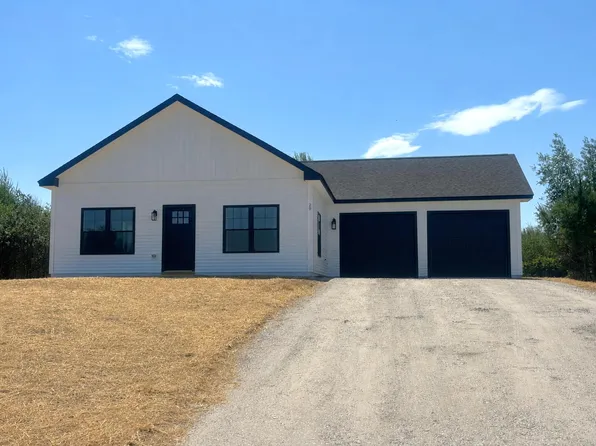 29 Jennifer Avenue, Greene, ME 04236