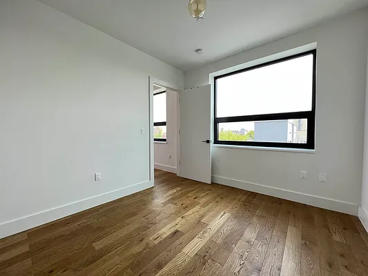 Rented by Rumah Realty Inc | media 9