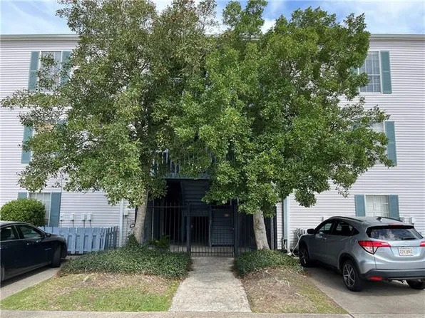 2866 Steamship Cir APT 1C, Harahan, LA 70123