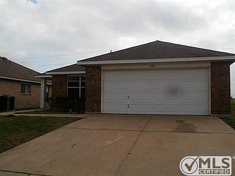 3rd image of 1109 Vicksburg Dr