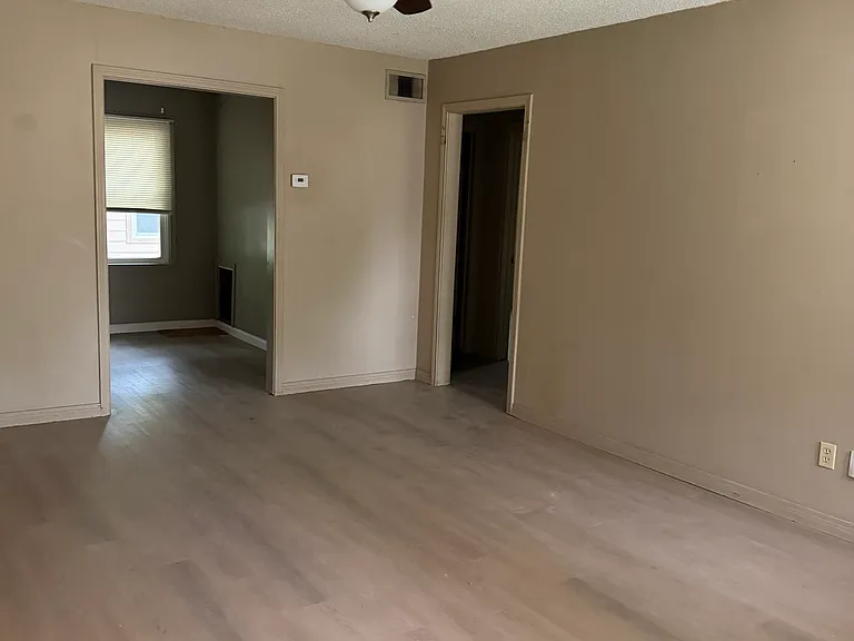 2502 E Stafford St — Photo 12