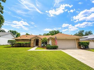 905 Wicketrun Dr, Brandon, FL 33510