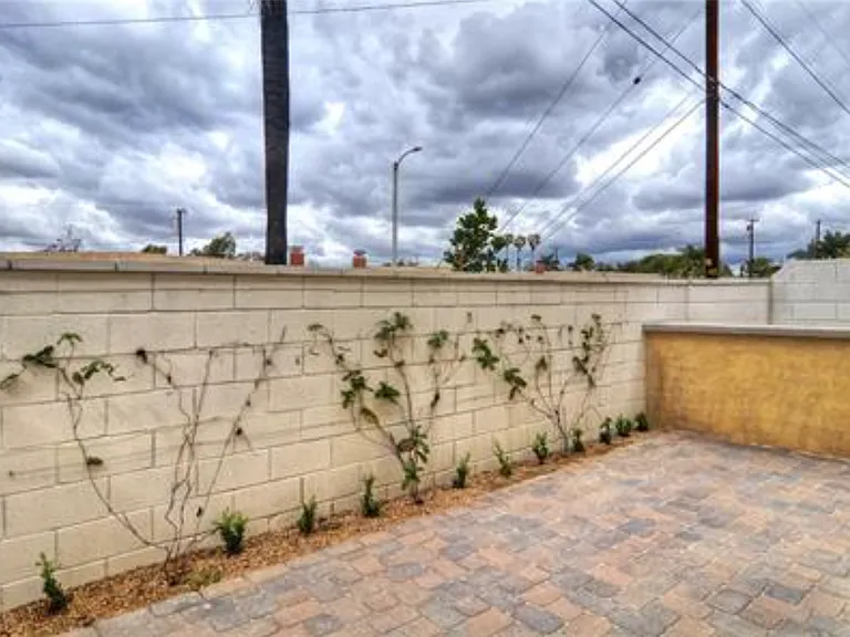 1381 San Juan St — Photo 11